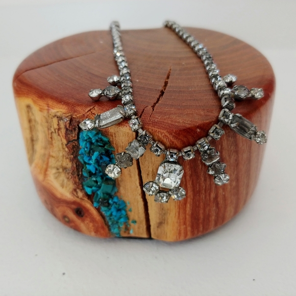 Meet your Posher, Amy - Picture 2 of 2